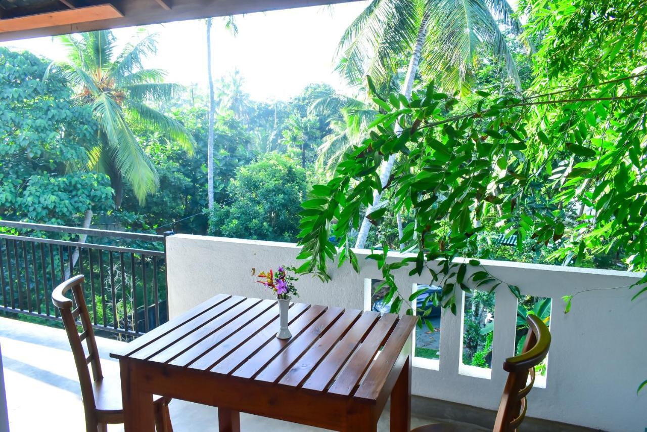Onera Villa Hikkaduwa Buitenkant foto