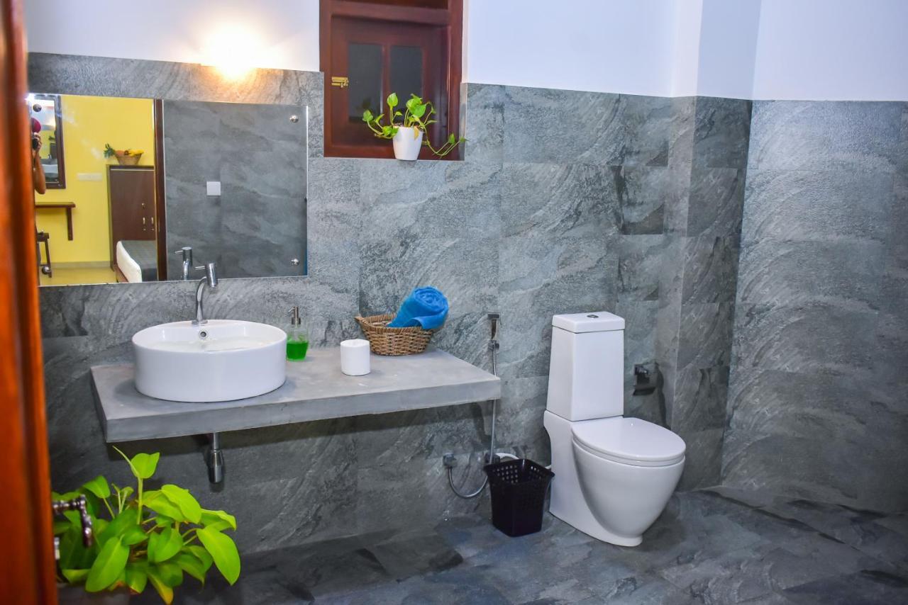 Onera Villa Hikkaduwa Buitenkant foto