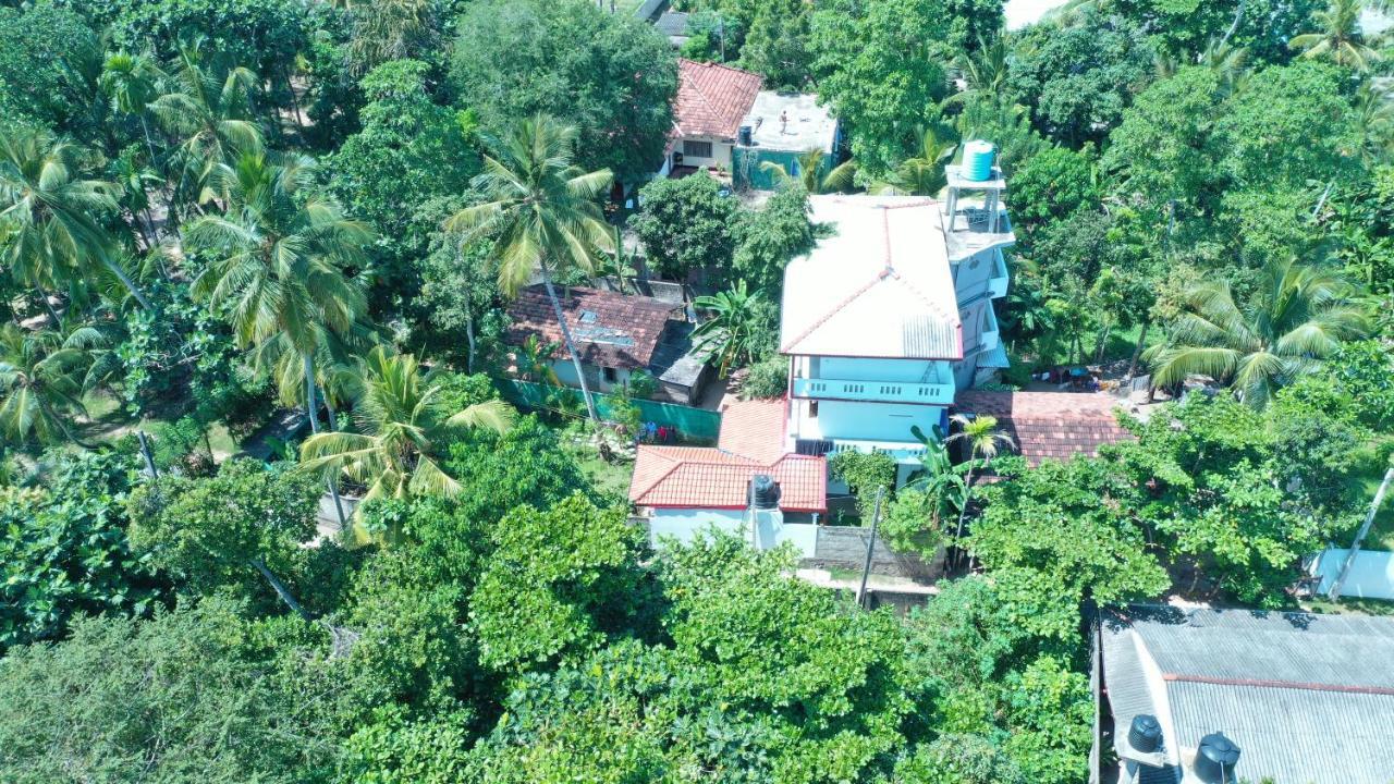 Onera Villa Hikkaduwa Buitenkant foto